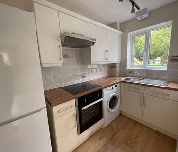 1 bedroom semi-detached house to rent - Photo 3