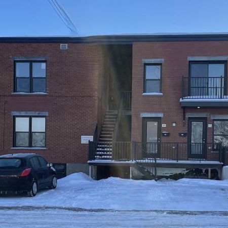 ⚡ Prise de possession rapide + 1 MOIS GRATUIT ! ✨ 4 ½ NEUF à louer – Rue Romulus, Victoriaville ✨ - Photo 3
