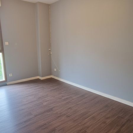 Location Appartement 2 pièces 57m² ST JACQUES DE LA LANDE 35136 - Photo 4