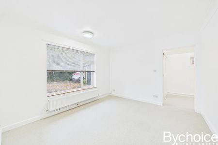 2 bedroom bungalow to rent - Photo 2