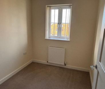 3 bedroom end of terrace house to rent - Photo 6