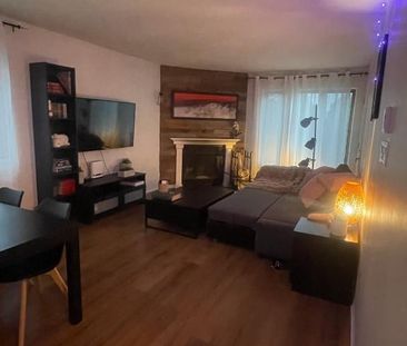 4 1/2 apartment Ste-Dorothee le 1 novembre - Photo 1