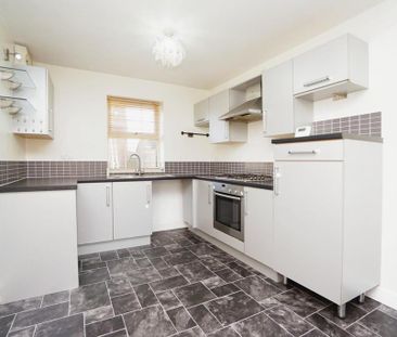 3 bedroom terraced house to rent - Photo 5