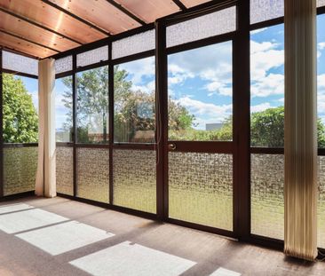 Family Living in Watlington - Photo 1