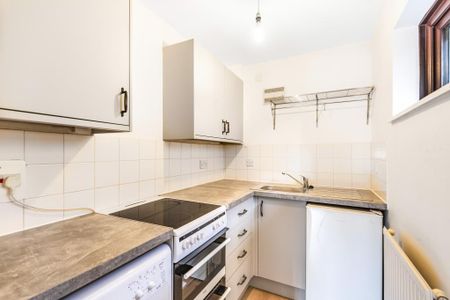 Studio to rent - Photo 5