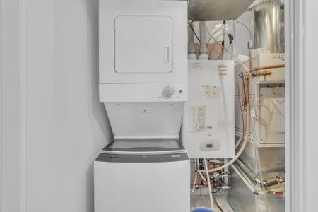 For Lease - 107 Appletree Lane, Barrie, Ontario - Photo 2