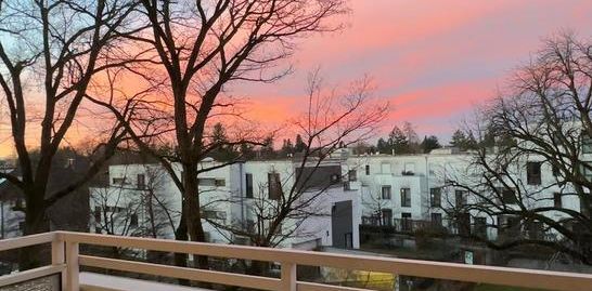 Zimmer mit Balkon in 2er-WG frei - Photo 2