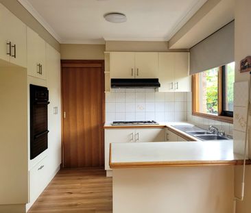 3/57 Invermay Grove, Rosanna - Photo 2