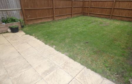 3 bedroom semi-detached house to rent - Photo 5