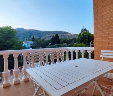 Casa o chalet de alquiler en Calle Confrides, 17, Pueblo Acantilado... - Photo 1