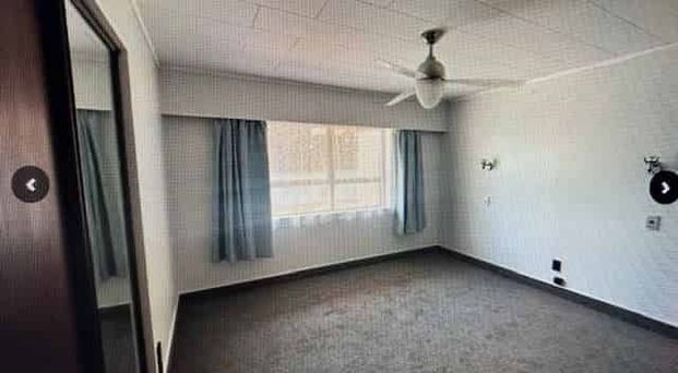 Spacious 3 Bedroom, Portsmouth Road - Photo 1