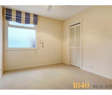 Luxurious and Ideally Located - Photo 3