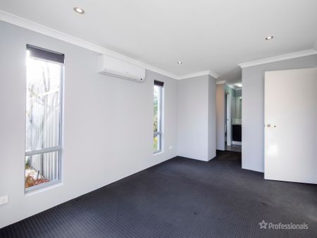 14 Hexham Terrace, Alkimos WA 6038 - Photo 4