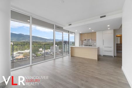 Condo in West Vancouver, BC - Photo 2