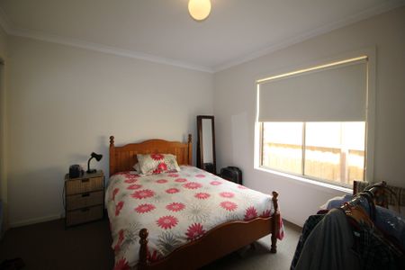 2/16 Boundary Road, East Geelong - Photo 5