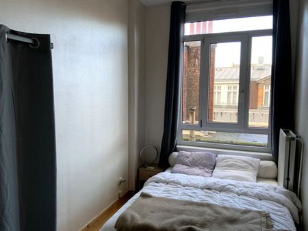 Appartement meublé 3 pièces, 2 chambres à louer rue du Molinel à Lille - Photo 5