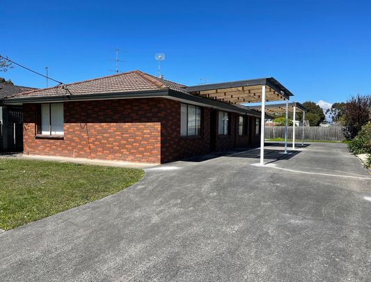 2 BEDROOM UNIT - Photo 1