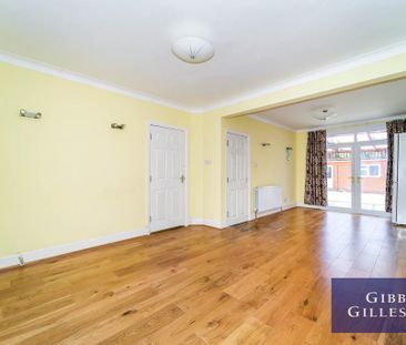 5 bedroom semi-detached house to rent - Photo 4