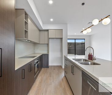 BRAND NEW 3 BED TOWNHOME IN THE NEW EUCA ESTATE - Photo 5