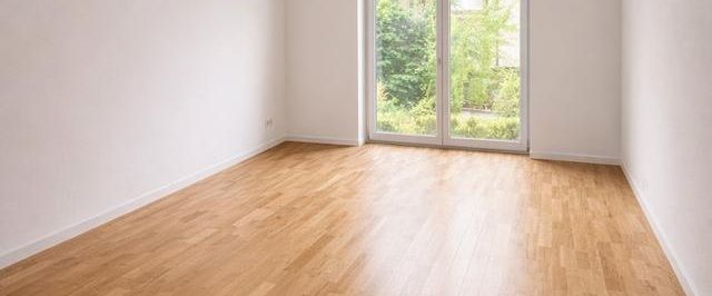 Exklusive & Kernsanierte 2-Zimmer-Whg inkl. Küche & Tiefgarage - Foto 1