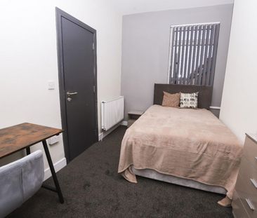 5 bedroom House To Let Total Size: 1098 SQ FT - Photo 2