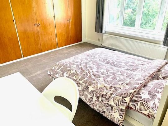 4 bedroom apartment to rent - Photo 1