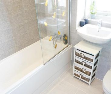 2 bedroom terraced house to rent - Photo 6