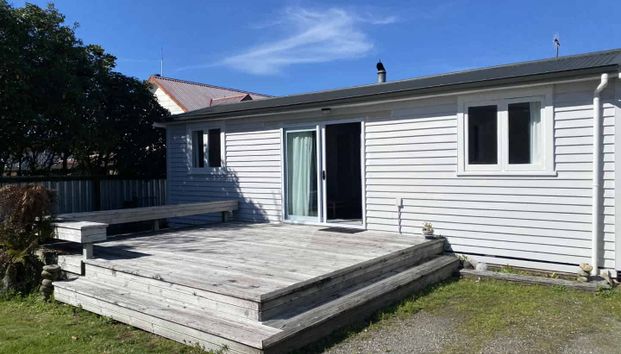 Riverside - Kutai Street - Photo 1