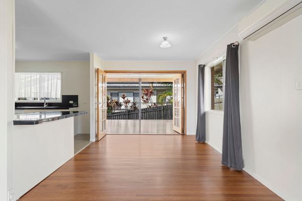 SPACIOUS HOME PERFECT FOR YOUR FAMILY! - Photo 1