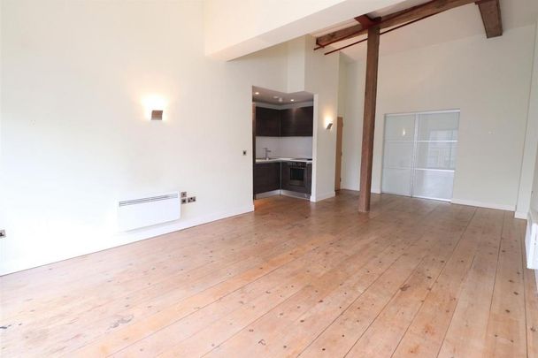 2 bedroom flat to rent - Photo 1