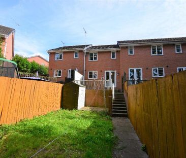 3 bedroom terraced house to rent - Photo 5
