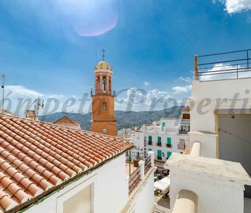 Townhouse in Cómpeta, Inland Andalucia in the mountains - Photo 3