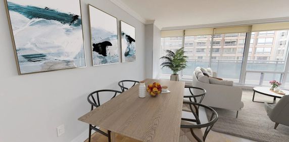 SPACIOUS 1 BED/ 1 BATH APARTMENT IN MIDTOWN TORONTO - Photo 2