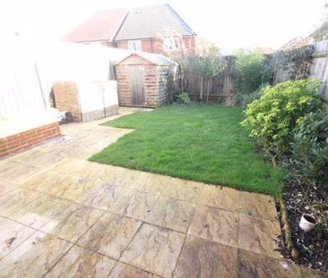 3 bedroom semi-detached house to rent - Photo 3