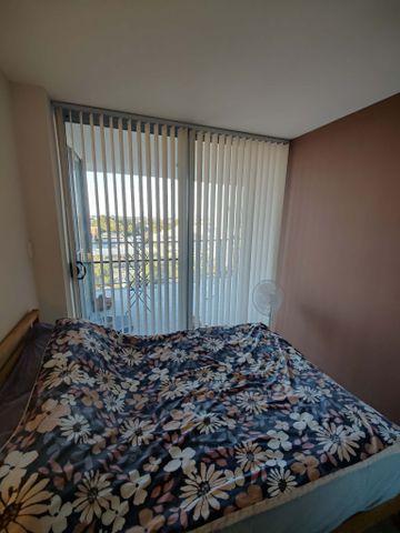 East Perth - Photo 2
