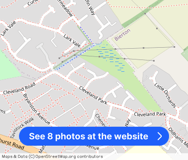 2 bedroom end of terrace house for rent - Photo 1