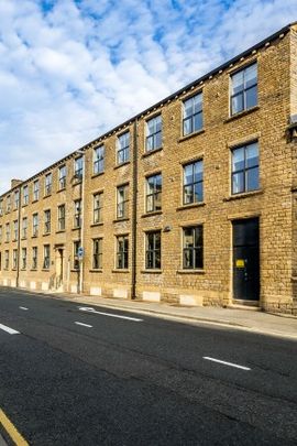 Studios - Student Accommodation Huddersfield - Photo 1