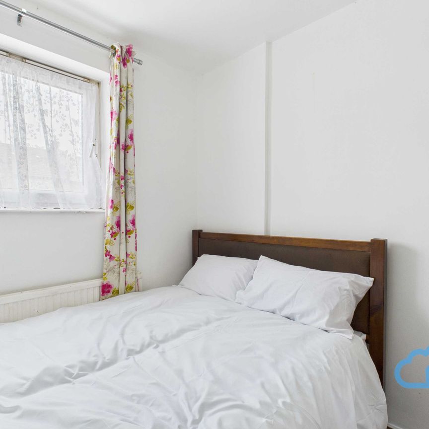 RM2 High Street | Newham | London | E12 6SL - Photo 1