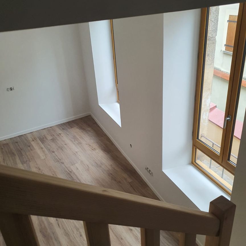 Location Appartement 4 pièces 90m² - Photo 2