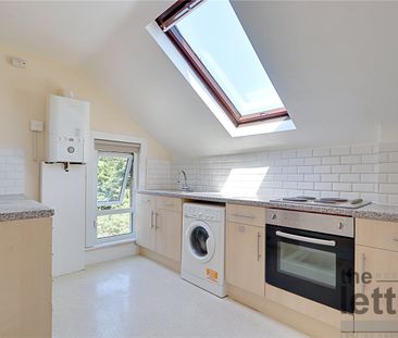 The Ridgeway, Enfield, Middlesex, EN2 8NX - Photo 3