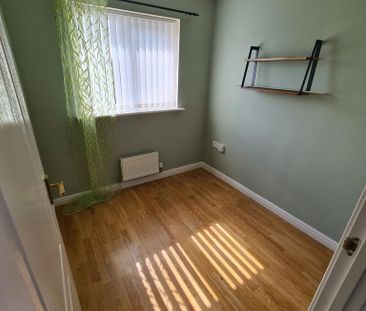 3 bedroom semi-detached house to rent - Photo 1