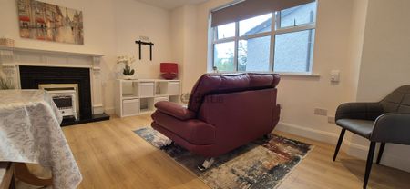 Apartment to rent in Dublin, Highfield Rd - Photo 4