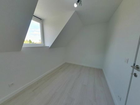 Recente, halfopen nieuwbouwwoning te huur teOostnieuwkerke - Foto 4