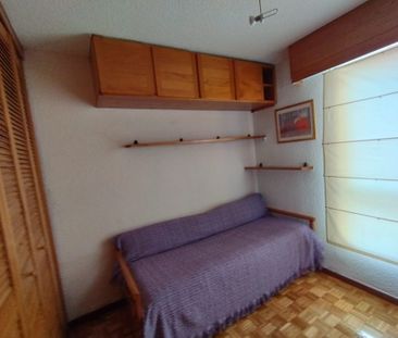 Piso de alquiler en Calle de la Virgen de Aránzazu, 33, Tres Olivos... - Photo 1