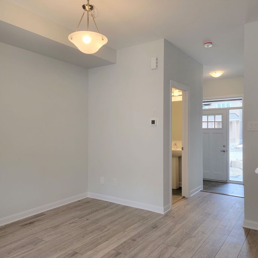 For Lease - 235 CALVINGTON Avenue, Kanata, Ontario - Photo 1