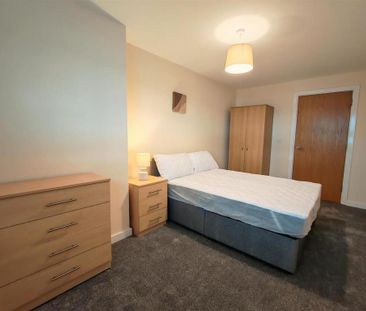 2 bedroom apartment to rent - Photo 4