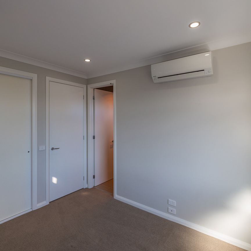 1/3 Jaguar Drive, Clayton VIC 3168 - Townhouse For Rent | Domain - Photo 1