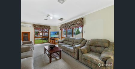 Sizeable family home at a desirable location - Photo 2