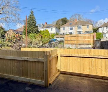 3 bedroom flat to rent - Photo 3