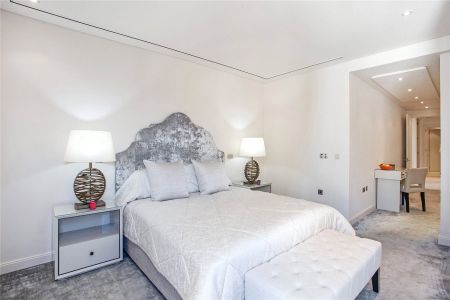 Wycombe Square, Kensington, London, W8 flat to rent - Photo 4